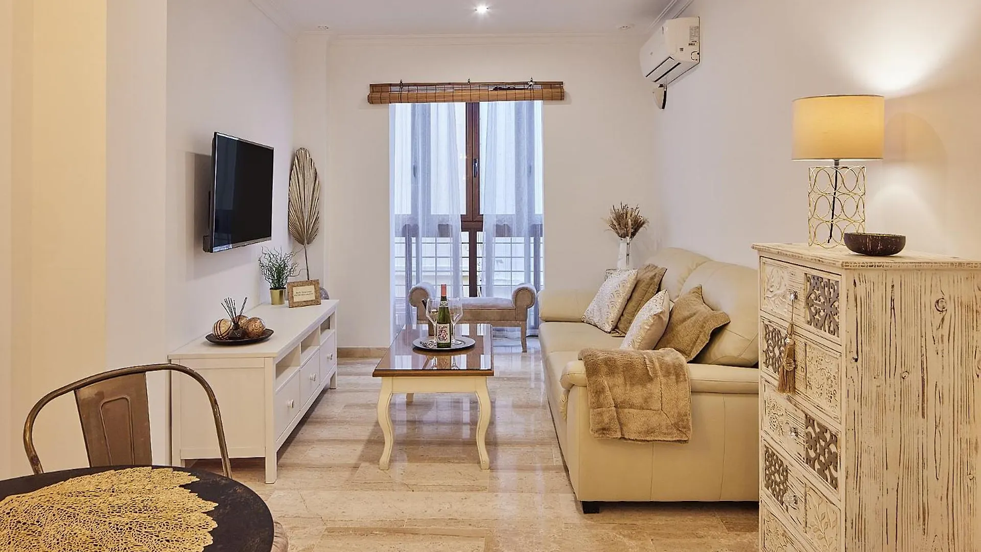 Little Arboli Little Apartments location